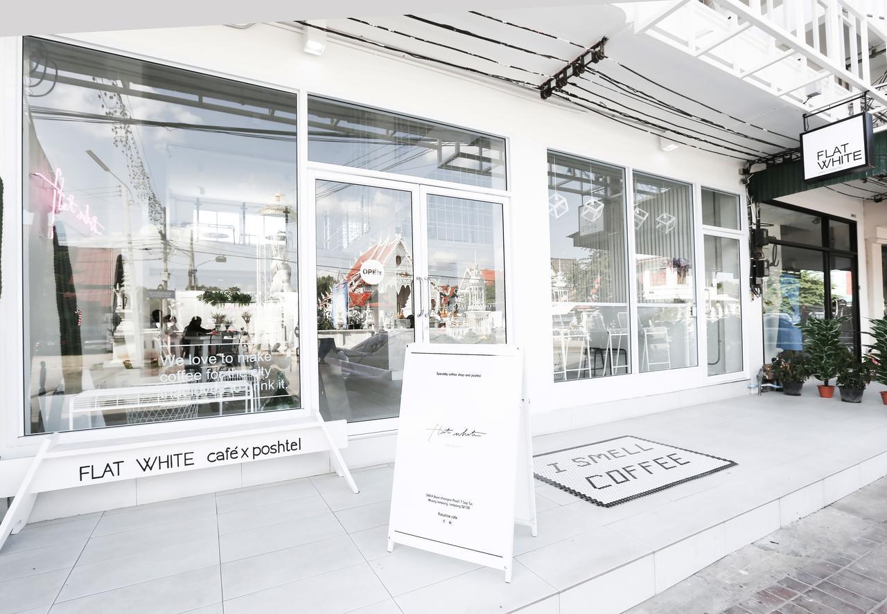 Hostel Flat White Cafe X Poshtel Lampang Exterior foto